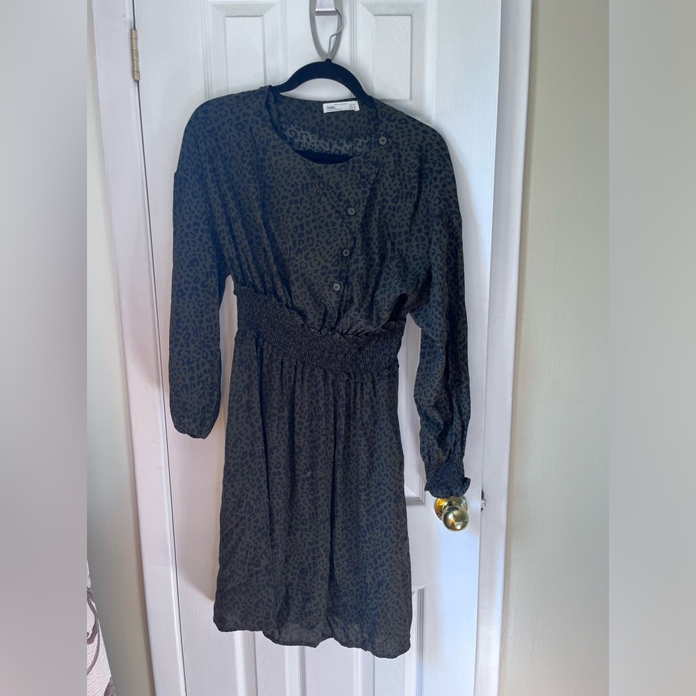 XL Zara green and black leopard print dress.